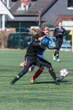 Bild 177 - B-Juniorinnen Halbfinale SVHU - Holstein Kiel : Ergebnis: 3:0
